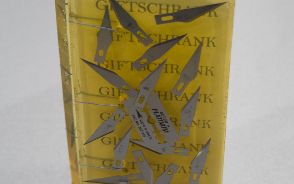 Ginger Burrell - Giftschrank (Smaller for web) (8 of 8)